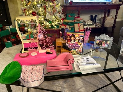 Bratz Accessories and Furniture Vanity, Sofa, DVd,etc