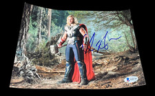CHRIS HEMSWORTH SIGNED AUTOGRAPH 8x10 PHOTO THOR MARVEL BECKETT BAS AUTO D
