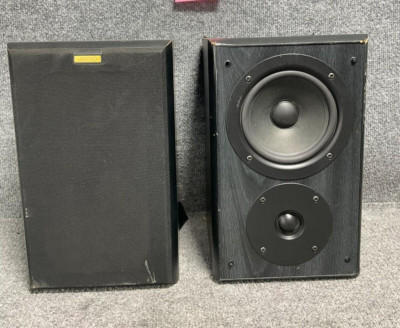 Jamo Cornet 40IV Bookshelf Speaker Pair 8 Ohms Tested One Cover Missing