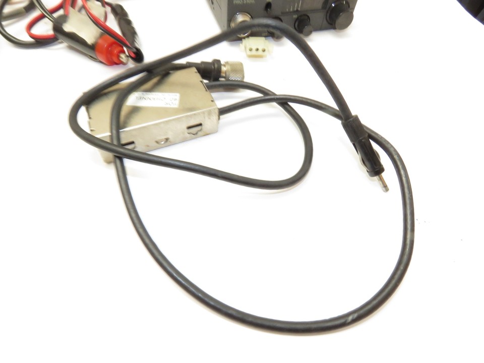 Uniden PRO510XL Mobile CB Radio with 7W Audio Output eBay