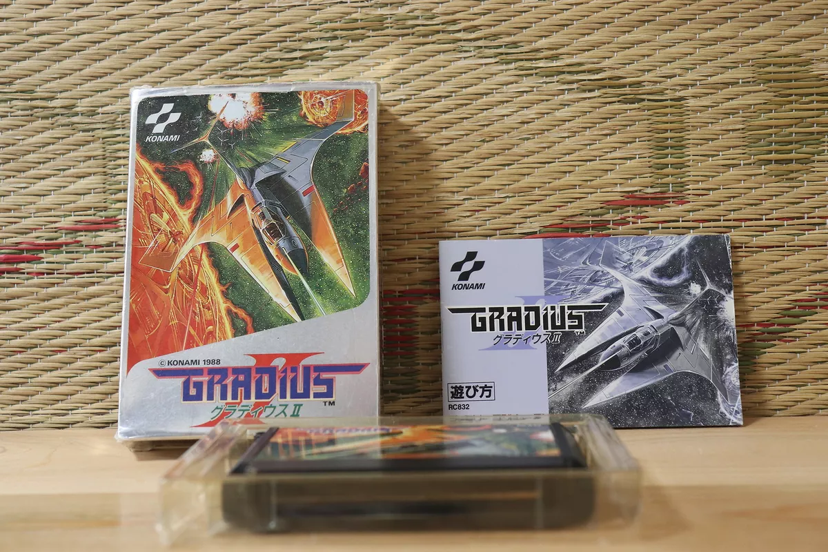 Gradius 2 II w/box manual Japan Nintendo Famicom FC NES Very Good Condition!