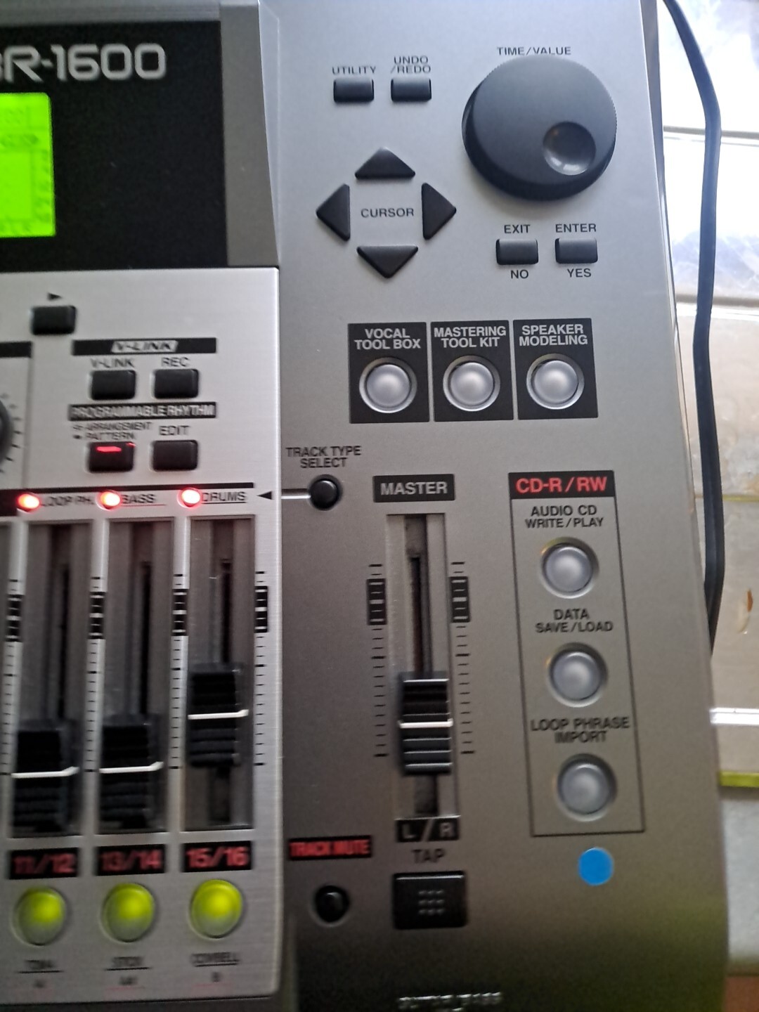 BOSS BR1600CD Digital Record Studio Multi Track Recorder "USED" From