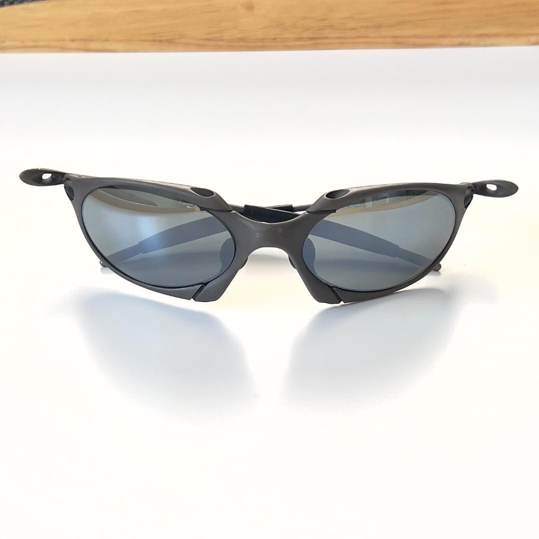 Oakley ROMEO X-METAL Sunglasses Lens color:Gray Silver Mirror