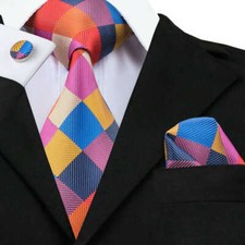 Luxury Plaid Necktie Set includes Handkerchief and Cufflinks by Hi-Tie