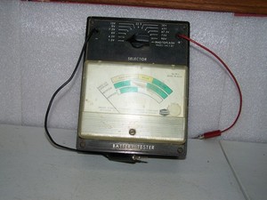 Vintage Large Meter Eveready Battery Tester 1.5v to 90 volts and Photo Flash