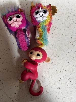 Little Live Pets Wrapples Slap On Armband pink & türkis. Free Fingerling