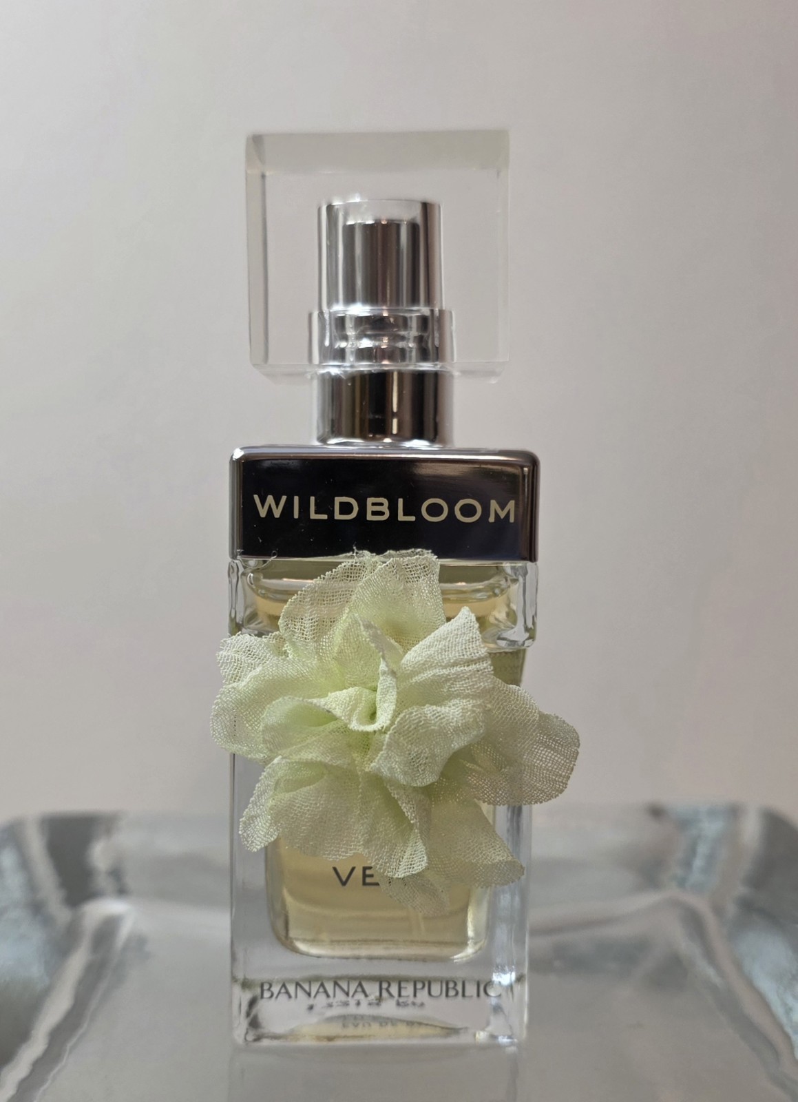 Wildbloom Vert by Banana Republic Spray Eau De Parfum for Women 1 fl.oz/30mL NEW