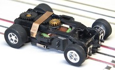 Auto World X-Traction HO Slot Car Chassis - Chrome Hubs - New