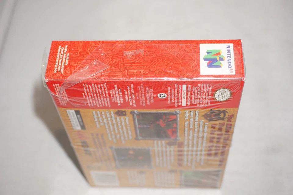 Doom (Nintendo 64 N64) Complete in Box w/ Reg Card Poster CIB - Image 4 of 4