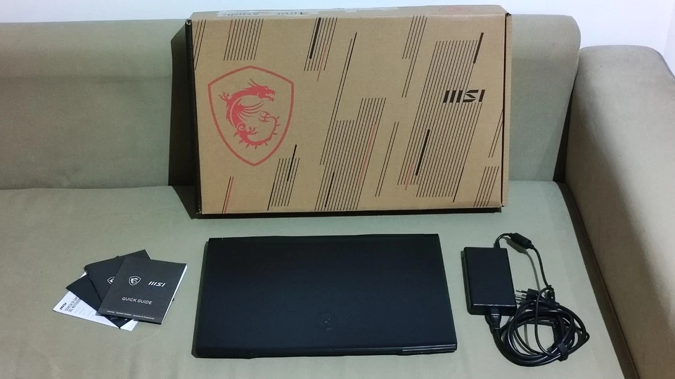MSI Katana GF76 12UC 17,3" Core i7-12700H 512GB ssd 16gb ram Like new! - Immagine 2 di 4