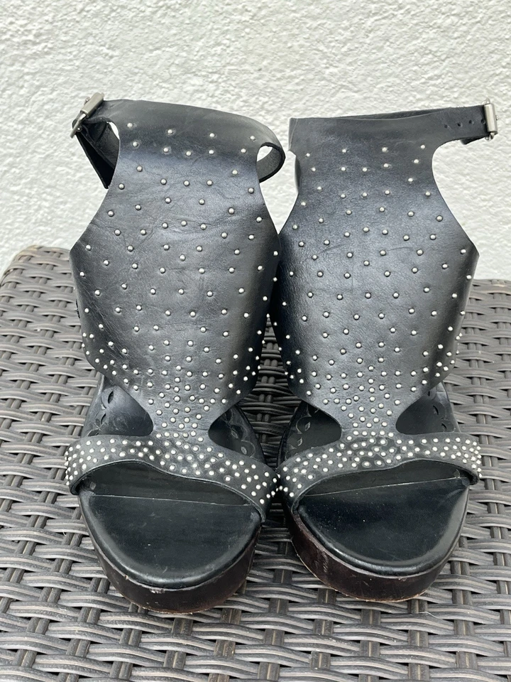 Juicy Couture Black Leather Wedges 9.5 Studded Wood High Heels Buckle Womens - Image 3 of 4