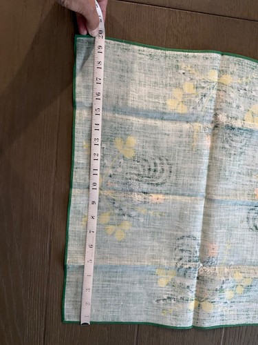 Vintage Linen Mid-century Table Runner W/ Rooster Design - Picture 6 of 8