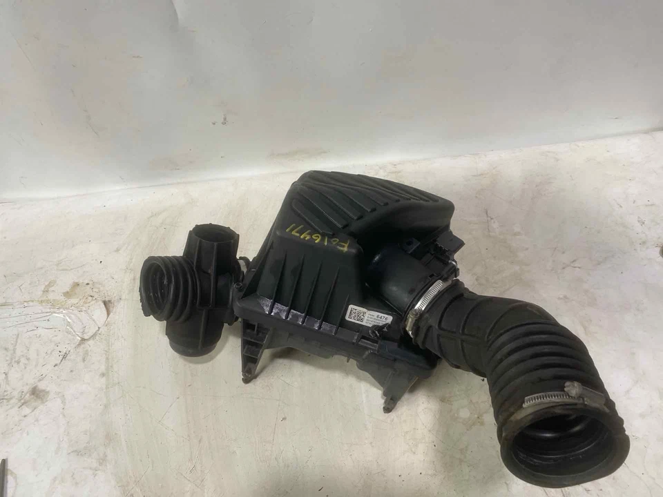 Used Air Cleaner Assembly fits: 2019 Buick Envision 2.5 Grade B — 第 2/4 张图片