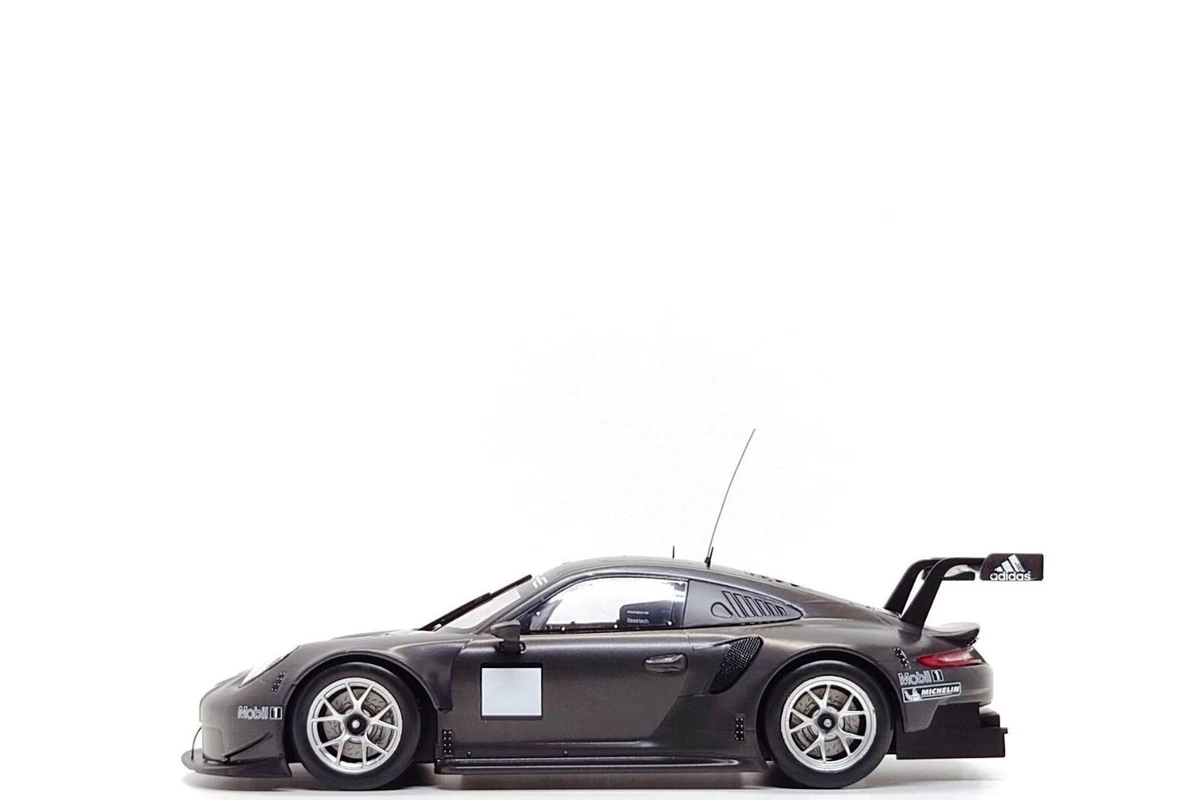 IXO Models 1/18 Porsche 911 RSR Presentation Car – Noire (LEGT18057) – Occasion