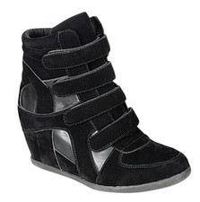 Mokoko Hi-Top Sneaker