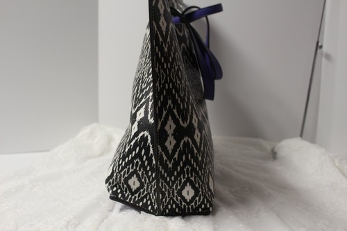 Echo New York reversible large tote bag Black and White NWT $118 Vegan Leather - Picture 4 of 7