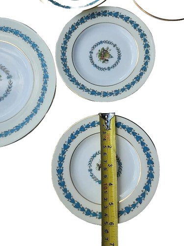 VTG Wedgewood England Appledore Bone China Blue Laurel Rim 12 Pc Dinner Set (#1) - Picture 16 of 19