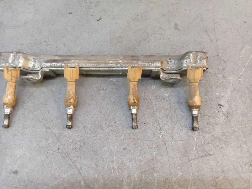 Tubo de inyección inyector para TOYOTA YARIS TS (KSP9, NCP9, Foto 4 de 4