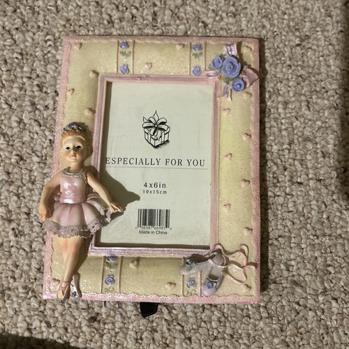 Young’s Inc PHOTO FRAME~NEW Picture~ One Ballerinas 4x6in A(2)