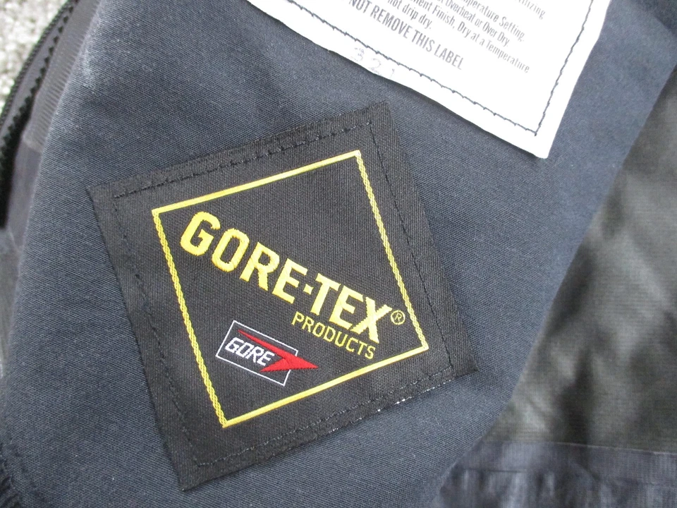 US Navy NWU Type I Parka Mens Medium Regular Blue Digital Camo Gore-Tex Jacket - Image 3 of 4