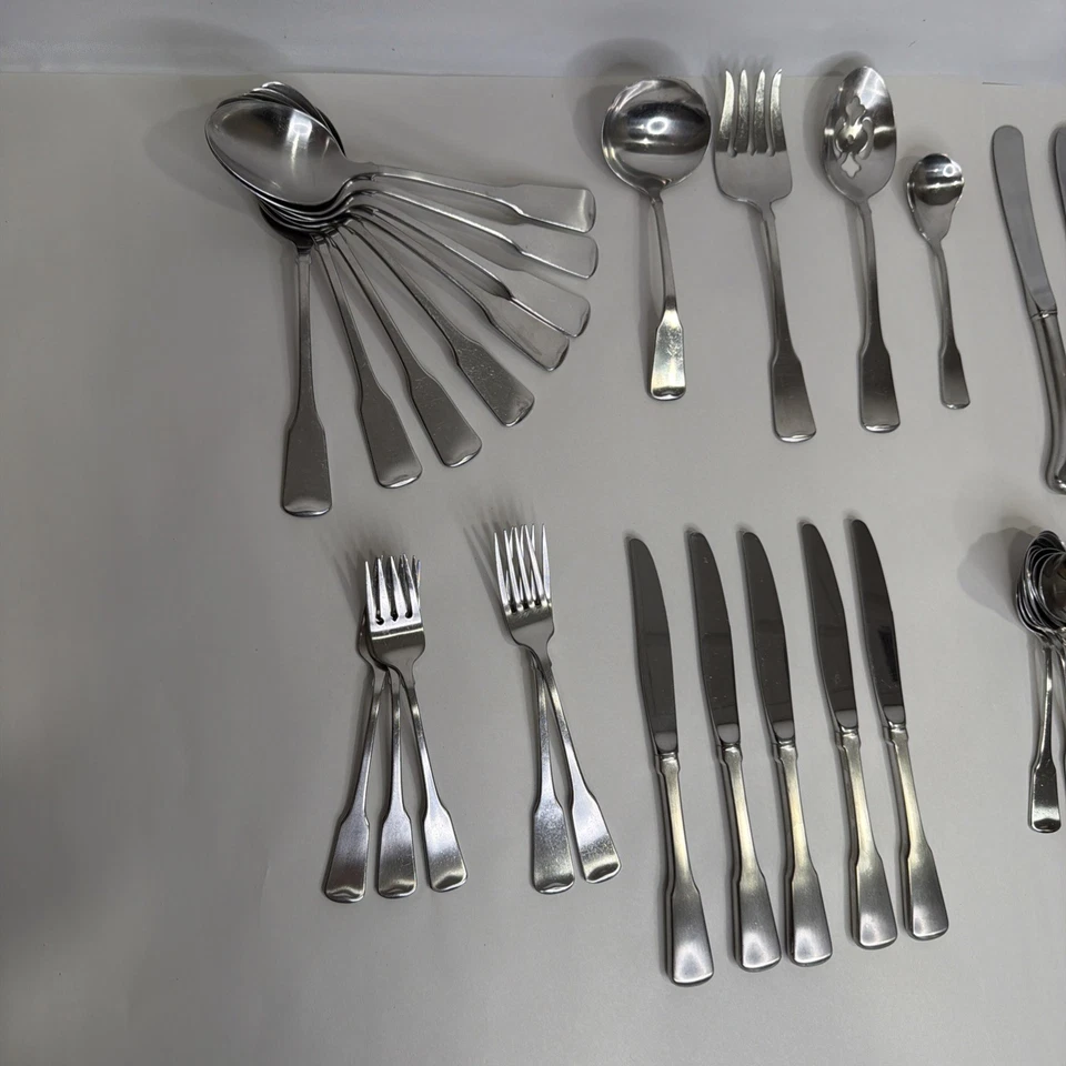 Oneida Cube Stainless American Colonial Flatware Set of 47 Knifes Spoons Forks - Image 2 of 4