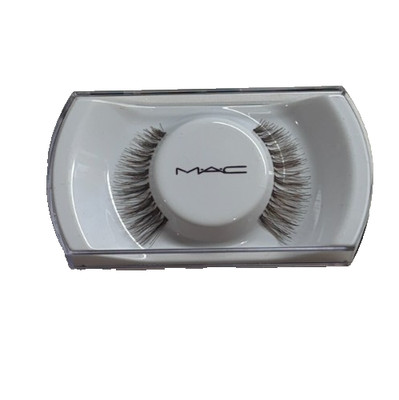 MAC False Eyelashes B79 NEW IN PACKAGE Free Shipping