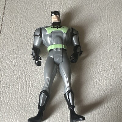 Vintage 1994 TM Kenner DC Comics Batman 4.75 Inch Action Figure Collectible Loos