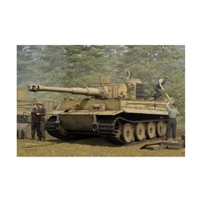 Hobby Boss Model Kits Armor 1/16 Pz.Kpfw. VI Tiger I New