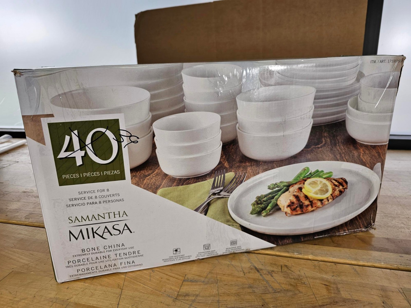 39 PIECE - Missing Fruit Bowl - Mikasa Samantha Bone China Dinnerware Set