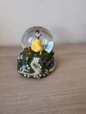 Disney Snow White Snow Globe Size 9cm
