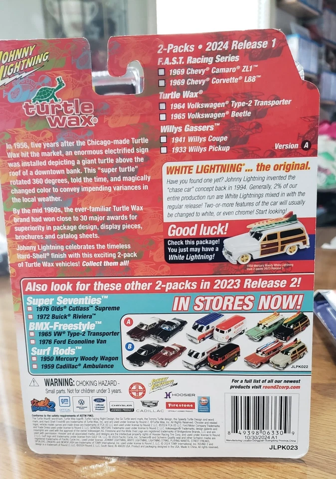 JOHNNY LIGHTNING - TURTLE WAX 1964 type 2 transporter and 1965 vw beetle - Image 2 of 2