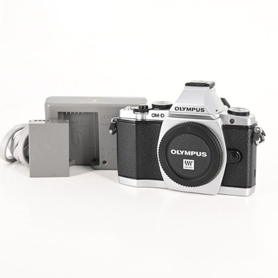 Olympus OM-D E-M5 16.1MP Mirrorless Digital Camera Body Micro 4/3 #005