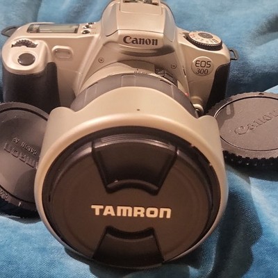 Canon EOS 300, 35mm SLR Kamera Mit Tamron AF ASPHERICAL LD 28-200 MM 1:3,8-5,6