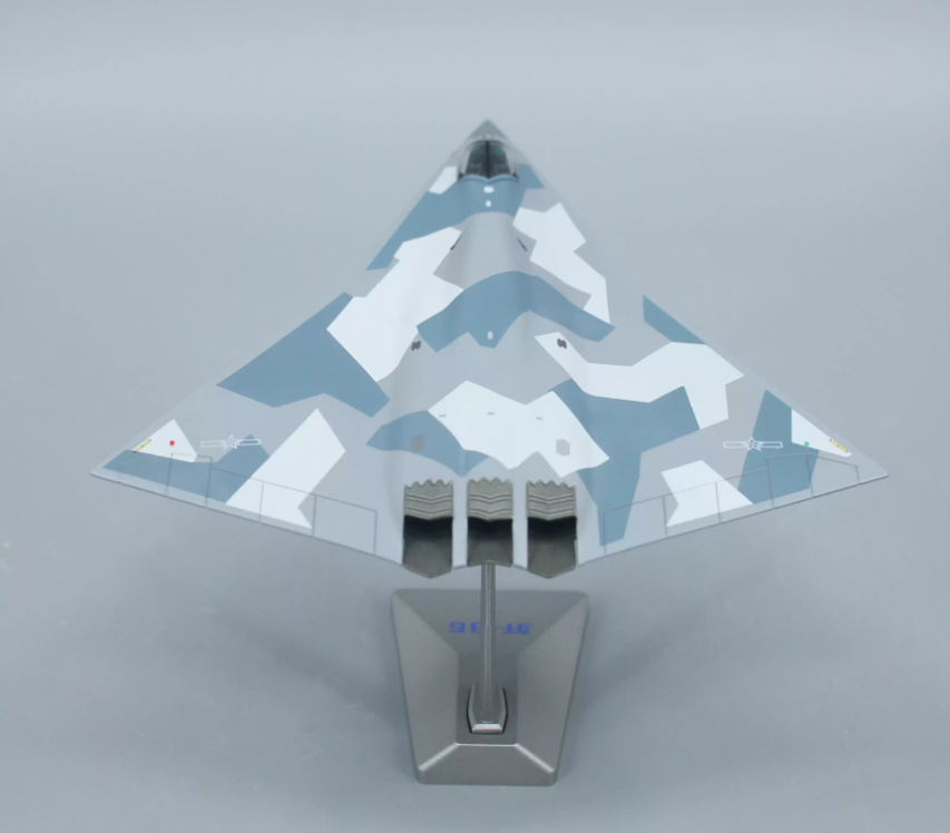 1:144 CHINA J-36 The Sixth-generation Fighter Jet Diecast Military