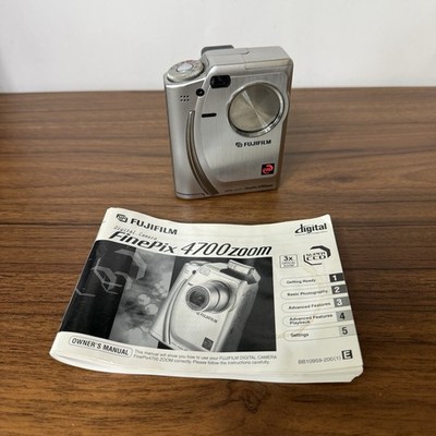 Fujifilm FinePix 4700z Digital Camera Silver Japan Tested