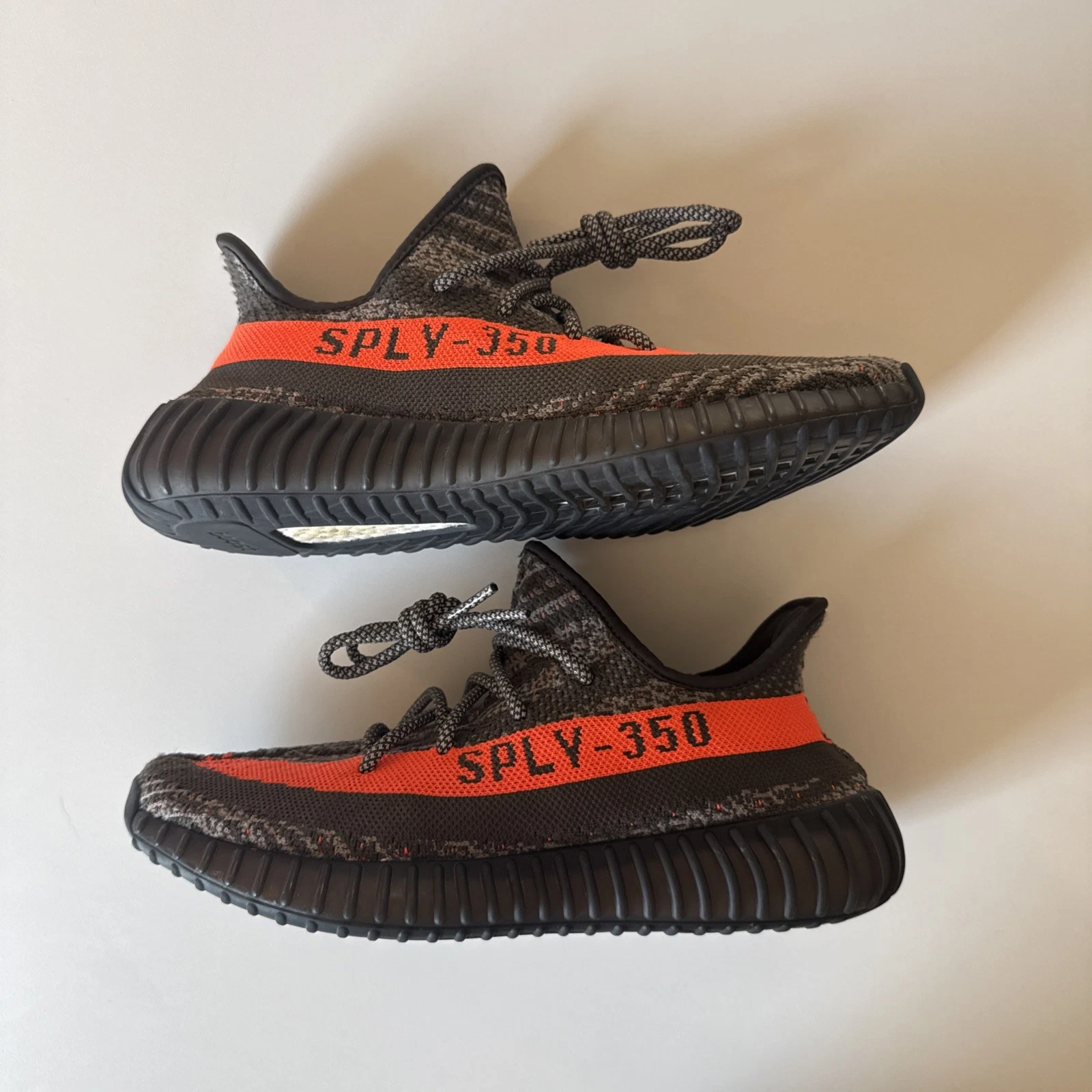 Size 7.5 - adidas Yeezy Boost 350 V2 Low Carbon Beluga