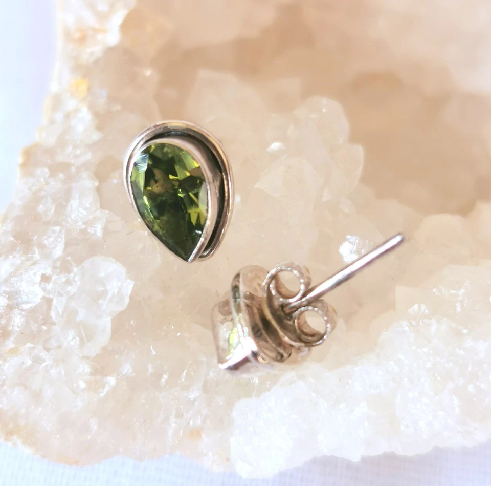 Ohrringe, Ohrstecker mit Peridot, 925er Silber - facettiert - Olivin - Grün - Bild 4 von 4