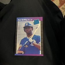 1989 Donruss - Rated Rookie *Denotes*  Next to PERFORMANCE #33 Ken Griffey Jr...