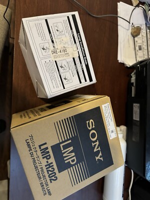 Sony VPL-HW40ES Projector New Replacement Bulbs