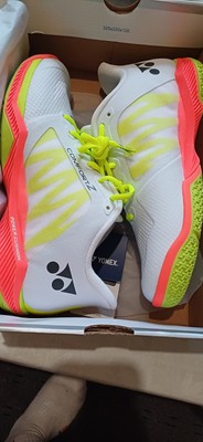 Yonex Comfort Z3 DAMEN-BADMINTONSCHUHE   Größe 8   weiß   brandneu im Karton