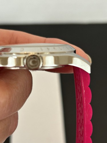 Coach Watch Hot Pink Rubber Band Silver Tone Needs Battery Never Worn - Picture 7 of 10