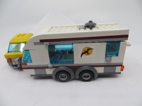 LEGO City 4435 Car & Caravan Camper 100% COMPLETE SET Camping Wagon Retired 2012