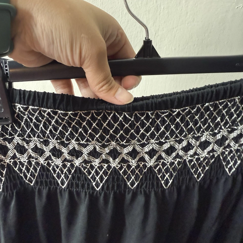 Falda J Jill Negra Bordada Talla XL NUEVA CON ETIQUETAS Defectos Foto 3 de 4