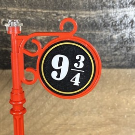 LEGO Harry Potter Hogwarts Express Platform 9 3/4 Sign Lamp Post Set 4708 VTG