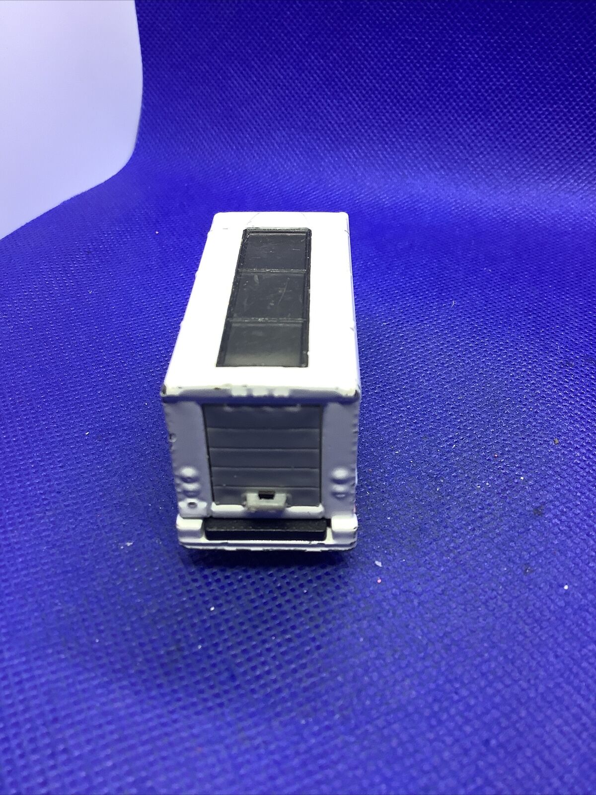 Picture 4 of 5