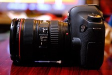 Canon EOS 6D 20.2MP Digital SLR Camera w/ EF 24-105mm f/4 Lens