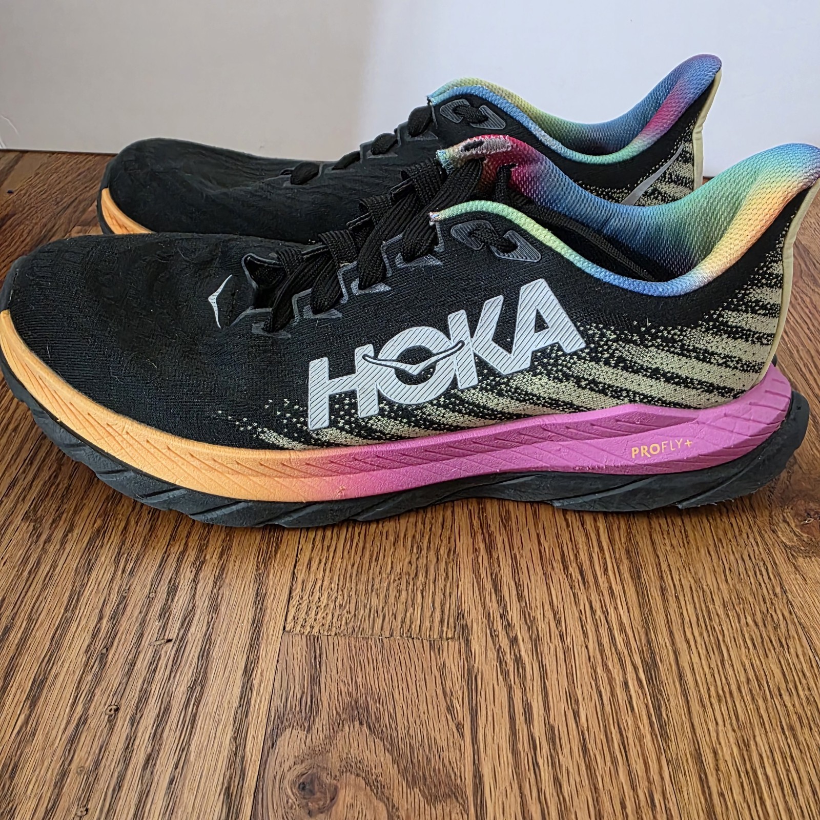 Hoka One One Mach 5 Black Rainbow Mens 11 Running Shoes Sneakers/See All Photos thumbnail 3