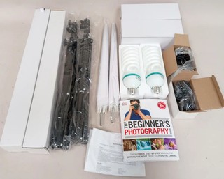 Photography Photo Studio Set 8 Piece Studio Lighting Umbrellas & Stands Boxed