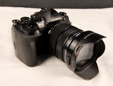 Olympus OM-D E-M1 Mark II  12-40mm F/2.8 Lens Kit - Excellent Condition