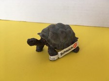 Schleich 14824 Giant Tortoise Wild Life